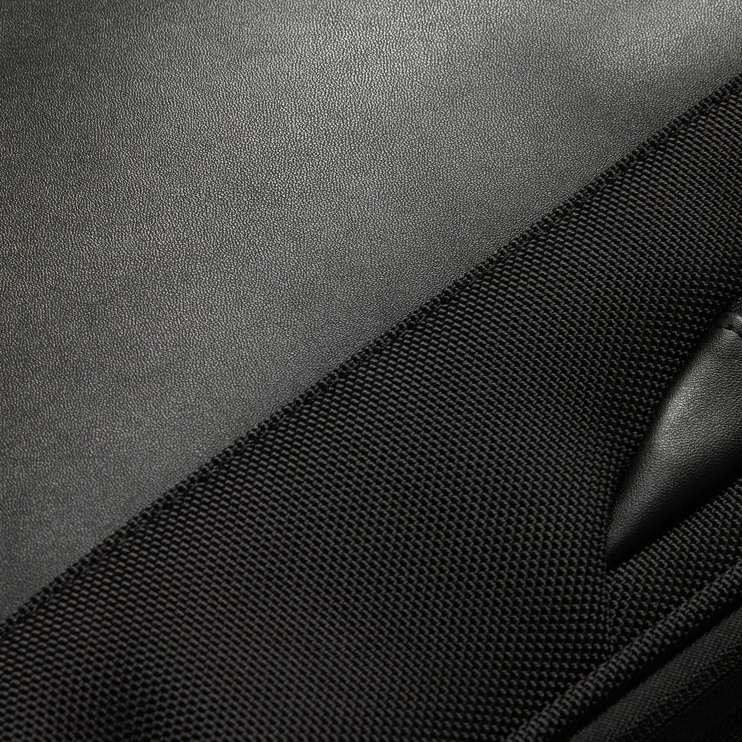Mala Media Trunk Expansível - Preto - Wagram